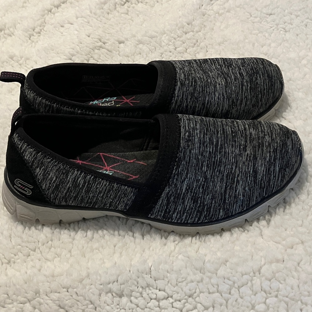 Skechers Black Sneakers with Pink Accents